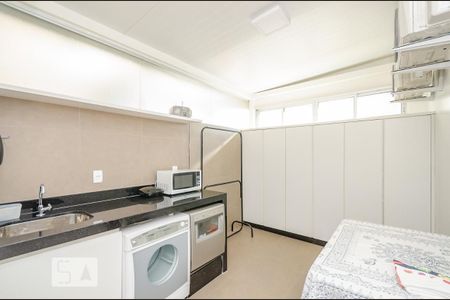 Apartamento à venda com 80m², 2 quartos e 2 vagasCozinha