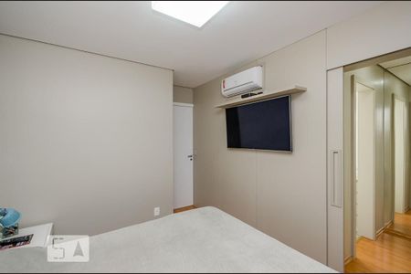 Apartamento à venda com 80m², 2 quartos e 2 vagasQuarto