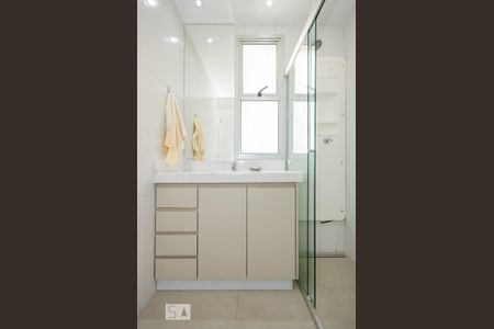 Apartamento à venda com 80m², 2 quartos e 2 vagasBanheiro