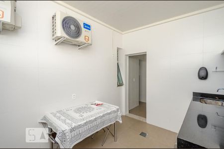 Apartamento à venda com 80m², 2 quartos e 2 vagasCozinha