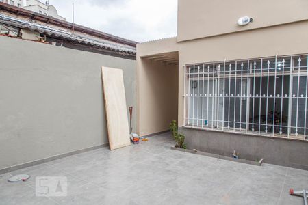 Casa à venda com 150m², 4 quartos e 2 vagas Casa à venda com 150m², 4 quartos e 2 vagasGaragem