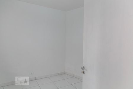 Casa à venda com 150m², 4 quartos e 2 vagas Casa à venda com 150m², 4 quartos e 2 vagasQuarto Serviço