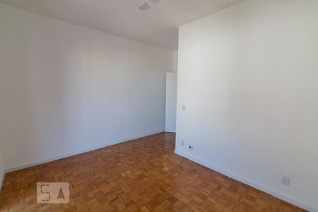 Apartamento à venda com 87m², 2 quartos e 1 vaga Apartamento à venda com 87m², 2 quartos e 1 vagaSuíte