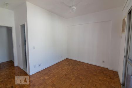 Apartamento à venda com 87m², 2 quartos e 1 vaga Apartamento à venda com 87m², 2 quartos e 1 vagaSuíte