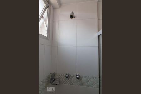 Apartamento à venda com 87m², 2 quartos e 1 vaga Apartamento à venda com 87m², 2 quartos e 1 vagaBanheiro Social