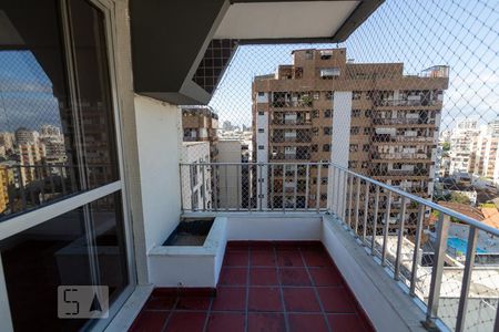 Apartamento à venda com 87m², 2 quartos e 1 vaga Apartamento à venda com 87m², 2 quartos e 1 vagaVaranda da Suíte