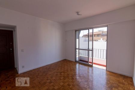 Apartamento à venda com 87m², 2 quartos e 1 vaga Apartamento à venda com 87m², 2 quartos e 1 vagaSala