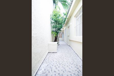 Casa à venda com 130m², 4 quartos e 1 vagaCorredor Lateral