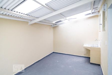 Casa à venda com 130m², 4 quartos e 1 vagaÁrea de Serviço