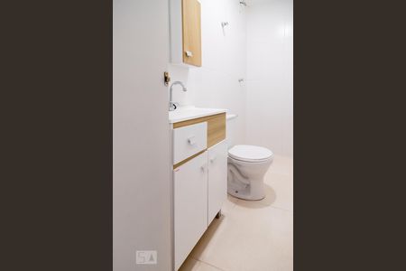 Casa à venda com 130m², 4 quartos e 1 vagaBanheiro Quarto 2 - Suíte