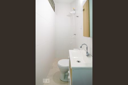 Casa à venda com 130m², 4 quartos e 1 vagaBanheiro Quarto 3 - Suíte