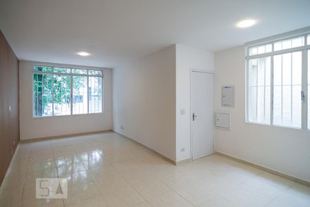 Sala de casa à venda com 4 quartos, 130m² em Santo Amaro, São Paulo