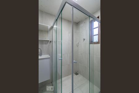 Casa à venda com 240m², 3 quartos e 3 vagas Casa à venda com 240m², 3 quartos e 3 vagasBanheiro da Suíte 2