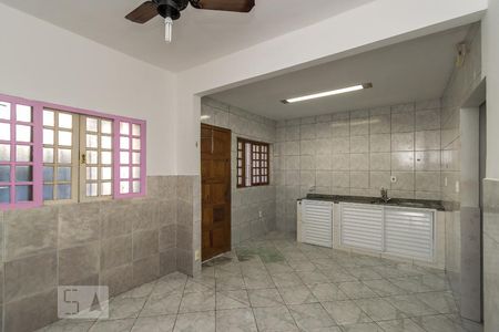 Casa à venda com 240m², 3 quartos e 3 vagas Casa à venda com 240m², 3 quartos e 3 vagasCozinha