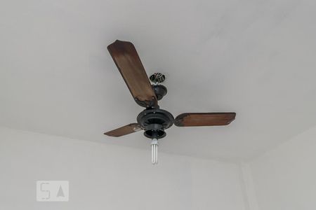 Casa à venda com 240m², 3 quartos e 3 vagas Casa à venda com 240m², 3 quartos e 3 vagasCozinha - Ventilador