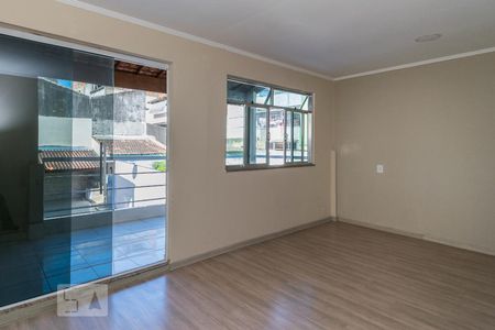 Casa à venda com 240m², 3 quartos e 3 vagas Casa à venda com 240m², 3 quartos e 3 vagasSuíte 3