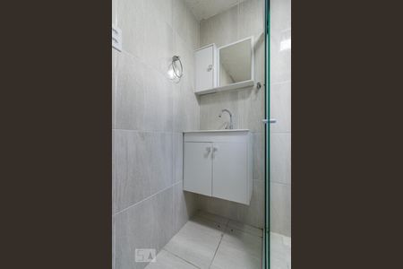 Casa à venda com 240m², 3 quartos e 3 vagas Casa à venda com 240m², 3 quartos e 3 vagasBanheiro da Suíte 2