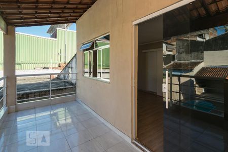 Casa à venda com 240m², 3 quartos e 3 vagas Casa à venda com 240m², 3 quartos e 3 vagasVaranda da Suíte 3