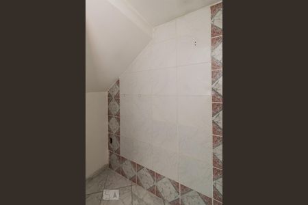 Sala (Vão da escada) de casa para alugar com 3 quartos, 240m² em Penha Circular, Rio de Janeiro