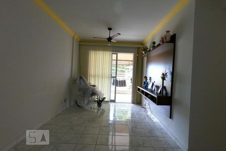 Sala de apartamento para alugar com 3 quartos, 83m² em Todos Os Santos, Rio de Janeiro