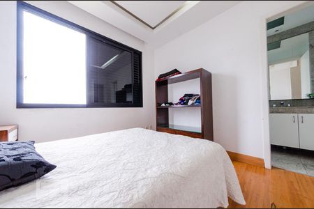 Apartamento à venda com 176m², 4 quartos e 3 vagasSuíte 1
