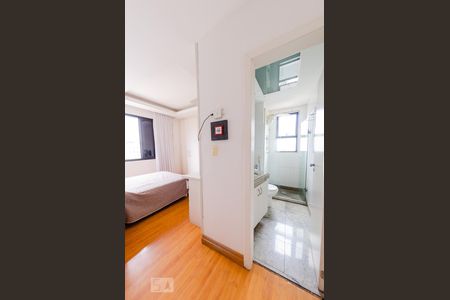 Apartamento à venda com 176m², 4 quartos e 3 vagasSuíte 2