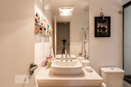 Apartamento à venda com 45m², 1 quarto e 1 vaga Apartamento à venda com 45m², 1 quarto e 1 vagaBanheiro