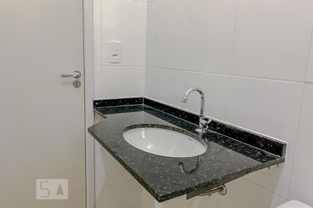 Apartamento para alugar com 40m², 1 quarto e sem vagaDetalhe Banheiro