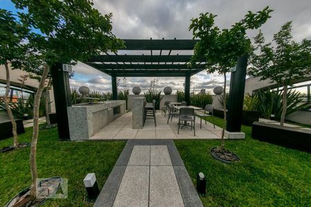 Apartamento para alugar com 50m², 2 quartos e 1 vaga Apartamento para alugar com 50m², 2 quartos e 1 vagaÁrea comum - Churrasqueiras