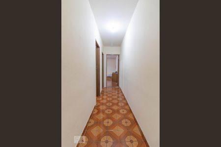 Casa à venda com 188m², 3 quartos e 2 vagasCorredor