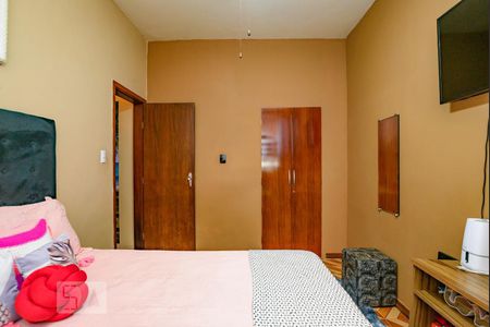 Quarto 2 de casa à venda com 2 quartos, 270m² em Heliópolis, Belo Horizonte