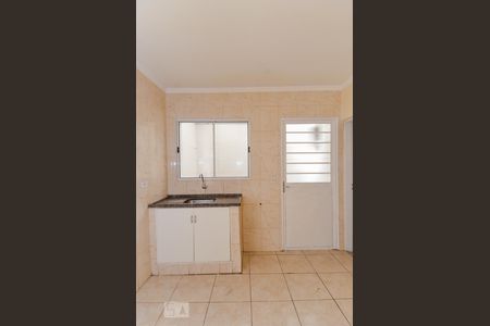 Cozinha de casa para alugar com 1 quarto, 45m² em Jardim Brasil (zona Norte), São Paulo