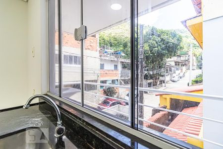 Vista da Sala/Cozinha de kitnet/studio para alugar com 1 quarto, 25m² em Jacarepaguá, Rio de Janeiro