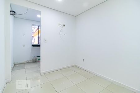Quarto de kitnet/studio para alugar com 1 quarto, 25m² em Jacarepaguá, Rio de Janeiro