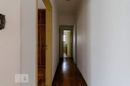 Corredor de apartamento para alugar com 2 quartos, 67m² em Aclimação, São Paulo