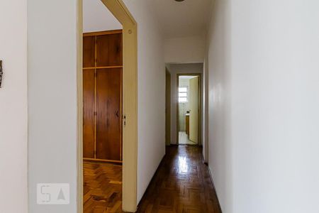 Corredor de apartamento para alugar com 2 quartos, 67m² em Aclimação, São Paulo