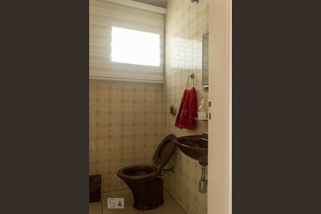 Casa à venda com 250m², 4 quartos e 3 vagasLavabo