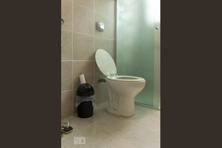 Casa à venda com 250m², 4 quartos e 3 vagasBanheiro Suíte 