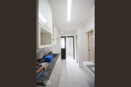 Apartamento para alugar com 98m², 3 quartos e 2 vagasCozinha