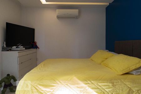 Casa de condomínio à venda com 400m², 4 quartos e 2 vagas Casa de condomínio à venda com 400m², 4 quartos e 2 vagasQuarto 2