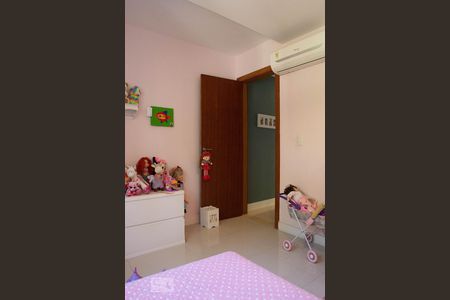 Casa de condomínio à venda com 400m², 4 quartos e 2 vagas Casa de condomínio à venda com 400m², 4 quartos e 2 vagasQuarto 1