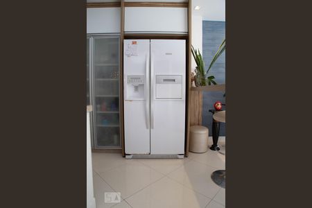 Casa de condomínio à venda com 400m², 4 quartos e 2 vagas Casa de condomínio à venda com 400m², 4 quartos e 2 vagasCozinha