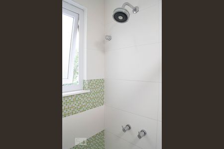 Casa de condomínio à venda com 400m², 4 quartos e 2 vagas Casa de condomínio à venda com 400m², 4 quartos e 2 vagasBanheiro social 2