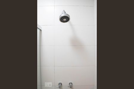 Casa de condomínio à venda com 400m², 4 quartos e 2 vagas Casa de condomínio à venda com 400m², 4 quartos e 2 vagasBanheiro da suíte 1