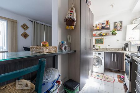 Sala/Cozinha de apartamento à venda com 2 quartos, 57m² em Morro Santana, Porto Alegre