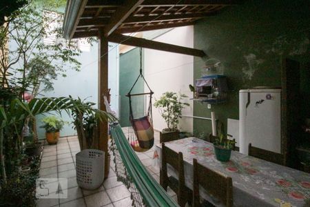 Casa à venda com 150m², 3 quartos e 2 vagasQuintal