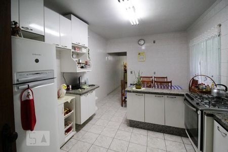 Casa à venda com 150m², 3 quartos e 2 vagasCozinha