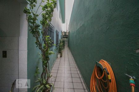 Casa à venda com 150m², 3 quartos e 2 vagasCorredor lateral