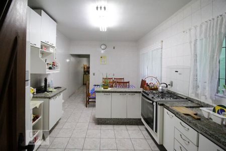 Casa à venda com 150m², 3 quartos e 2 vagasCozinha