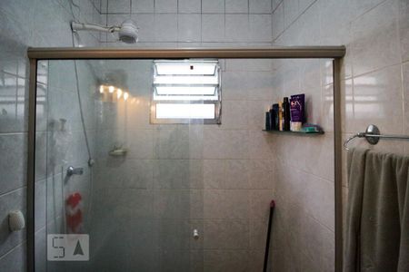 Casa à venda com 150m², 3 quartos e 2 vagasBanheiro